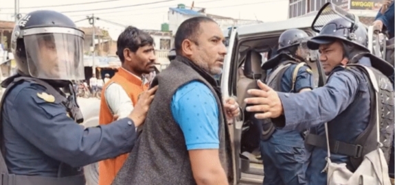 मन्दिर विवादपछि उग्र प्रदर्शनकारी : ३ अगुवा हिन्दु नेता पक्राउ