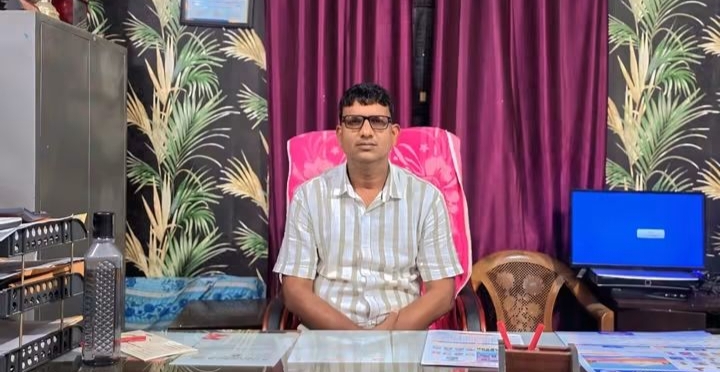 लुम्बिनी सांस्कृतिक नगरपालिका वडा नं. ३ का वडा अध्यक्ष अकरामुद्दीनद्वारा दशैं, दीपावली तथा छठ पर्वको शुभकामना व्यक्त